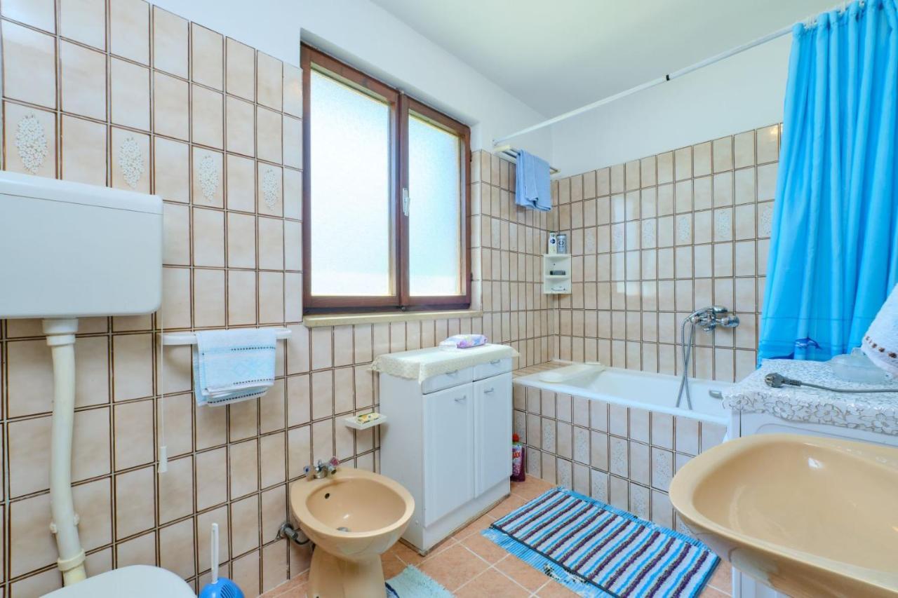 Apartman Ana Малий Лошинь Екстер'єр фото