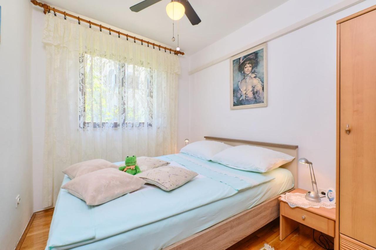Apartman Ana Малий Лошинь Екстер'єр фото